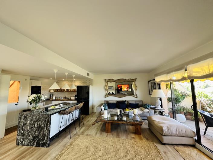 Image No.12-2 Bed Penthouse for sale