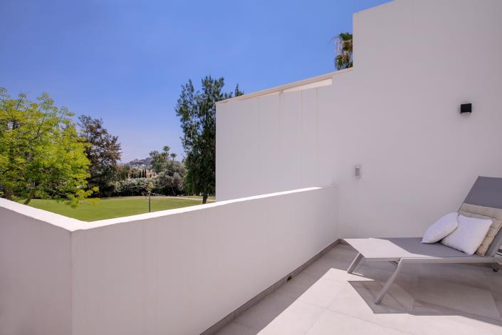 Image No.7-3 Bed Townhouse for sale