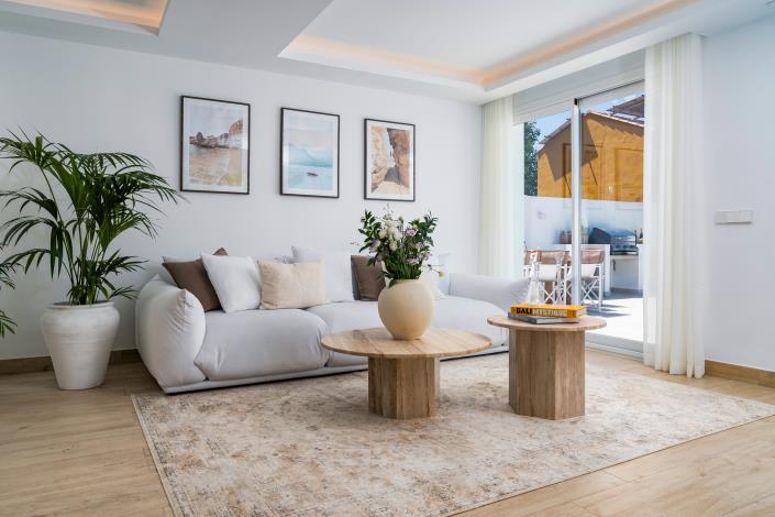 Image No.8-4 Bed Villa / Detached for sale