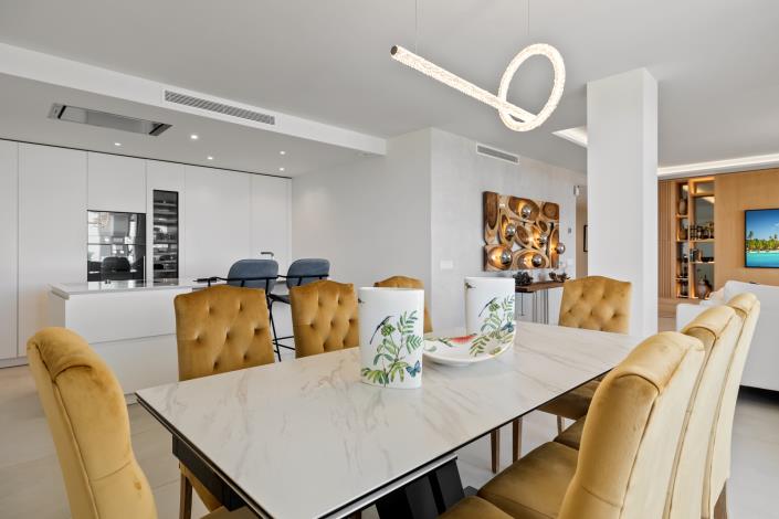 Image No.39-7 Bed Apartment for sale