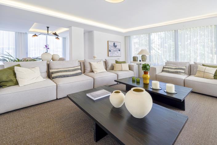 Image No.3-Villa de 5 chambres à vendre à Nueva Andalucia