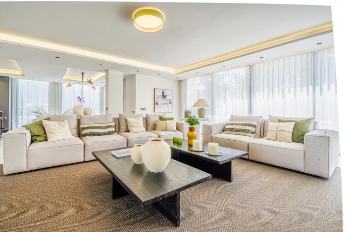 Image No.10-Villa de 5 chambres à vendre à Nueva Andalucia