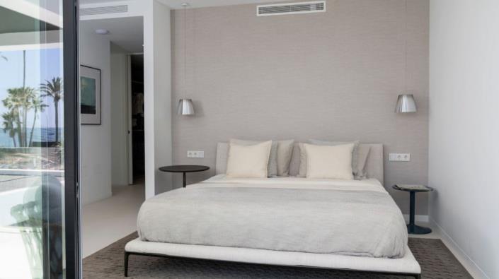 Image No.8-6 Bed Villa for sale