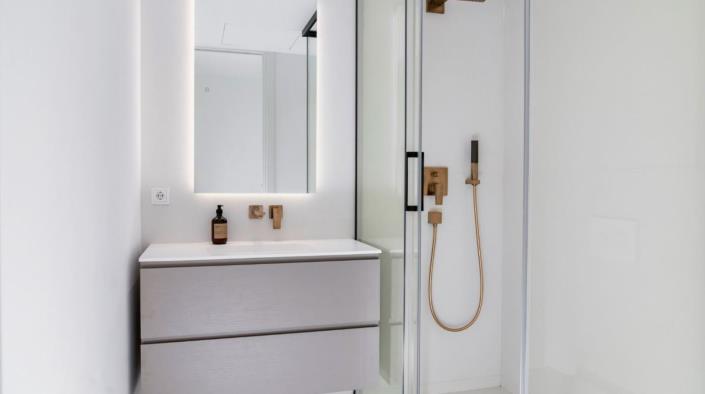 Image No.16-6 Bed Villa for sale