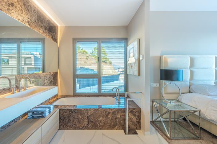 Image No.30-3 Bed Apartment for sale