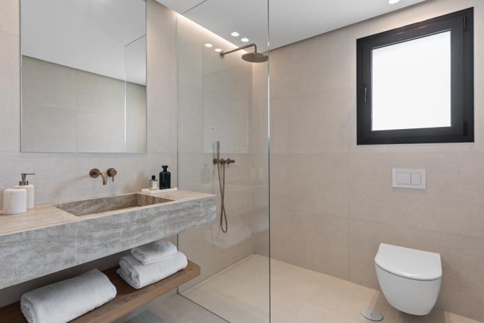 Image No.23-3 Bed Apartment for sale