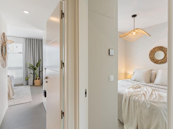 Image No.16-5 Bed Apartment for sale