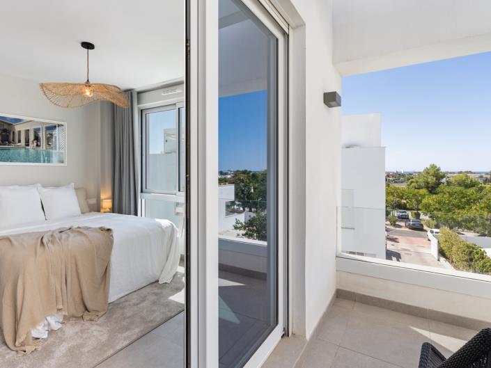 Image No.32-5 Bed Apartment for sale