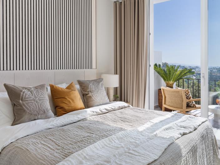 Image No.24-4 Bed Townhouse for sale