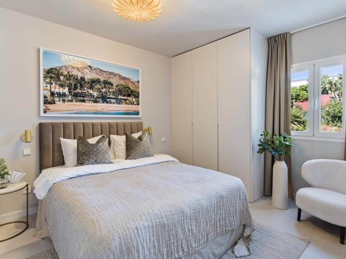 Image No.28-4 Bed Townhouse for sale