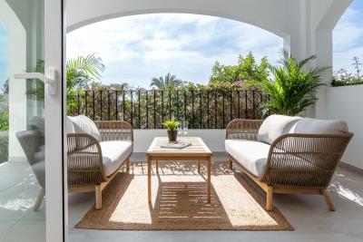 2-5bd7b9d04b45e33852eaf0ec6670150d