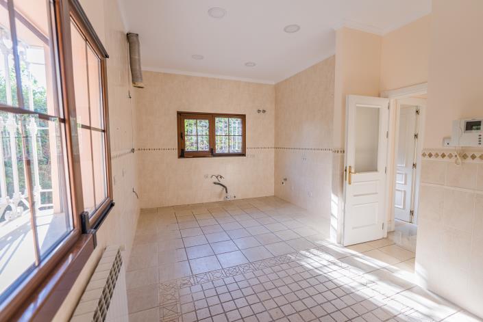 Image No.6-4 Bed Villa for sale