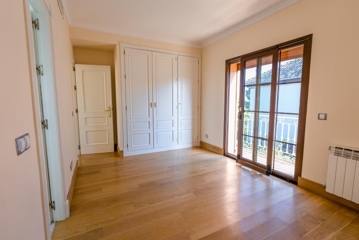 Image No.21-4 Bed Villa for sale