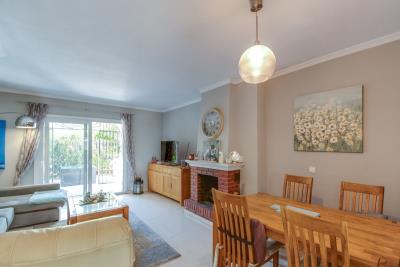 9-467d0cee5b725f3ef65f102a0c2e69c0