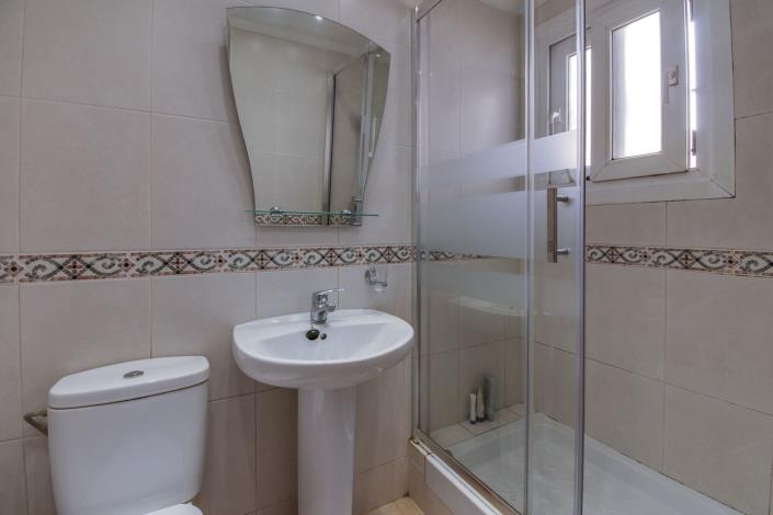 Image No.21-2 Bed Townhouse for sale