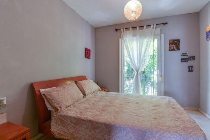 Image No.22-2 Bed Townhouse for sale