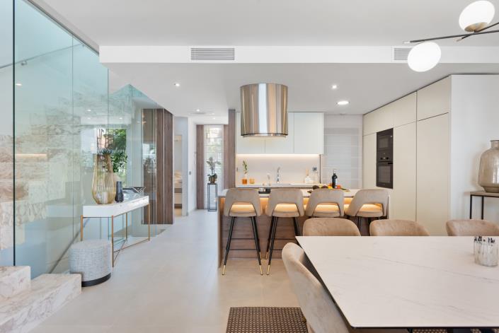 Image No.6-5 Bed Semi-Detached for sale