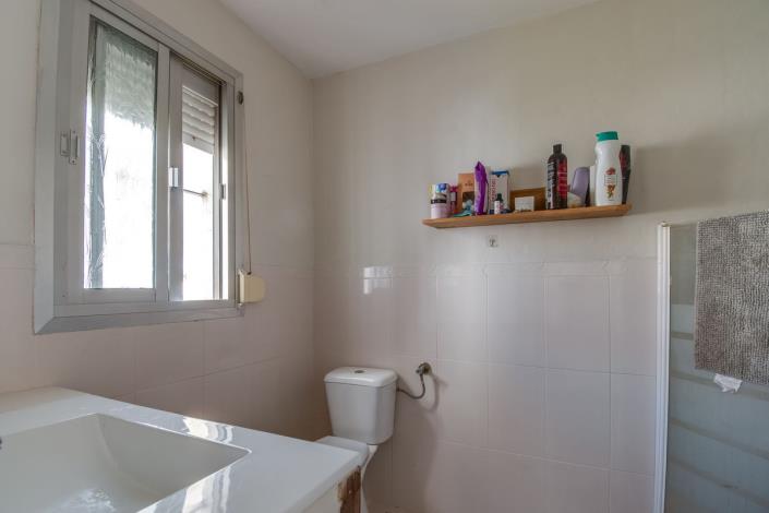 Image No.14-3 Bed Townhouse for sale