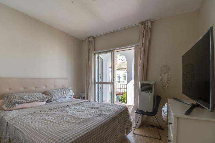 Image No.13-3 Bed Townhouse for sale