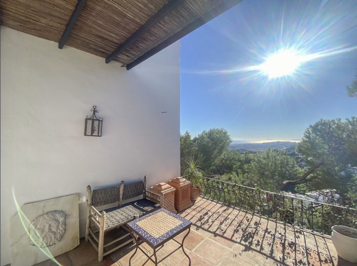 Image No.5-2 Bed Townhouse for sale