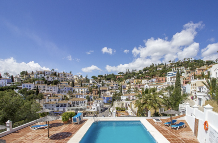 Image No.8-2 Bed Townhouse for sale