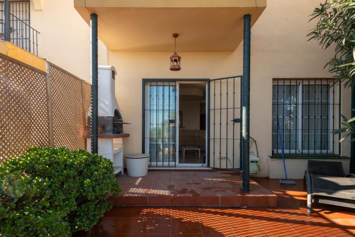 Image No.17-3 Bed Townhouse for sale