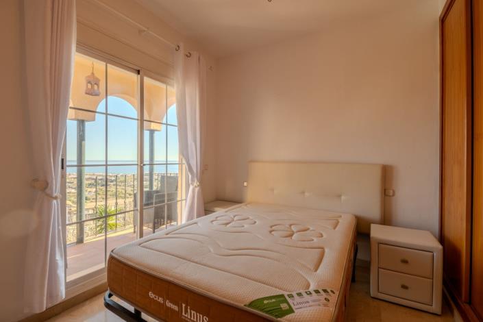 Image No.21-3 Bed Townhouse for sale