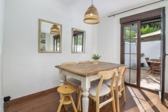 Image No.8-2 Bed Townhouse for sale