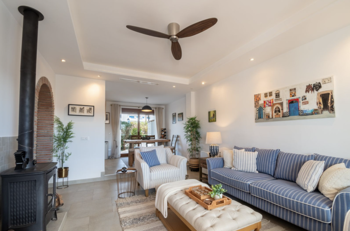 Image No.14-3 Bed Townhouse for sale