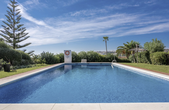 Image No.18-3 Bed Townhouse for sale