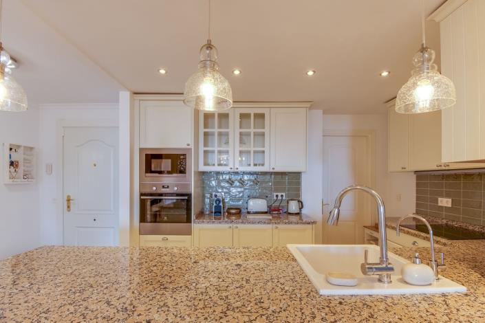 Image No.12-4 Bed Apartment for sale