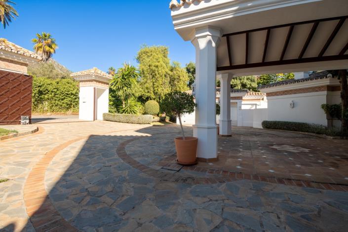 Image No.11-5 Bed Villa for sale