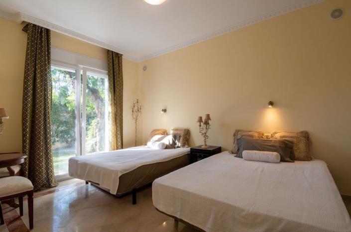 Image No.22-5 Bed Villa for sale