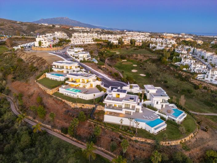 Image No.34-5 Bed Villa for sale