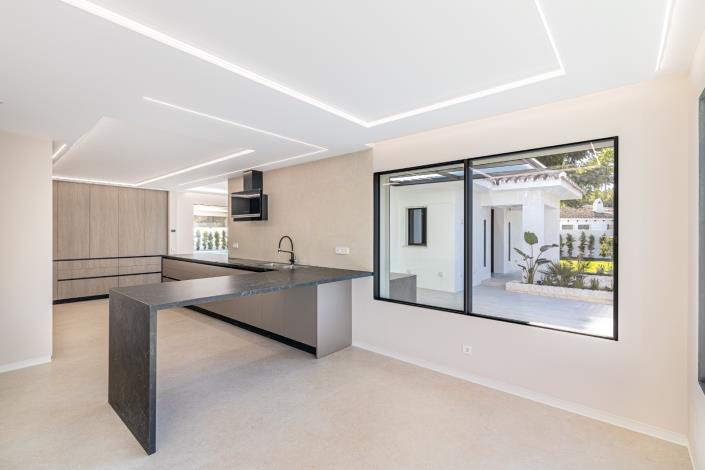 Image No.14-Villa de 4 chambres à vendre à Guadalmina