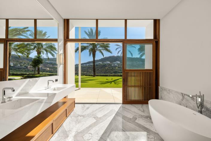 Image No.17-4 Bed Villa for sale