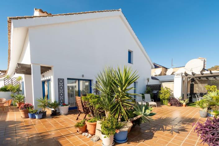 Image No.5-3 Bed Duplex for sale