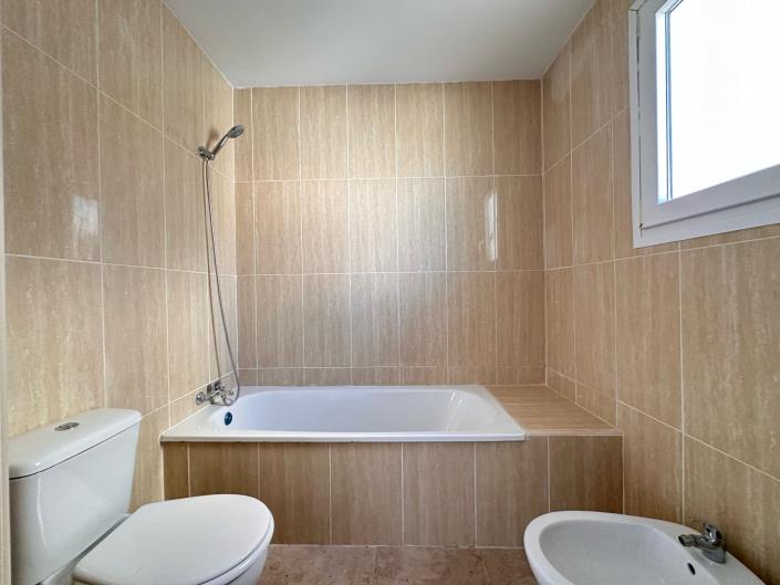 Image No.25-2 Bed Apartment for sale