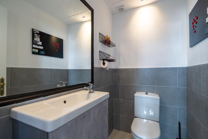 Image No.18-3 Bed Townhouse for sale