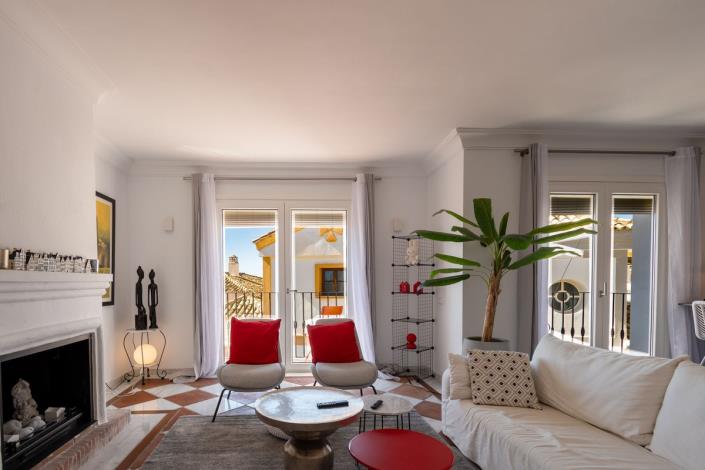 Image No.23-3 Bed Townhouse for sale