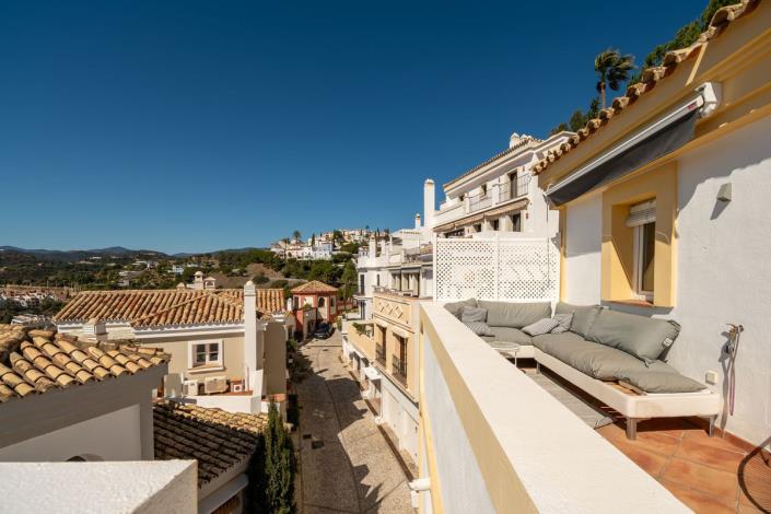 Image No.48-3 Bed Townhouse for sale