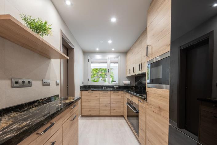 Image No.12-2 Bed Apartment for sale