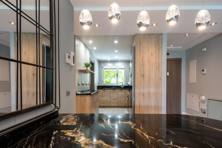 Image No.20-2 Bed Apartment for sale