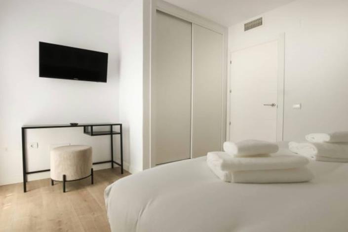 Image No.13-2 Bed Apartment for sale