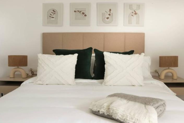 Image No.19-2 Bed Apartment for sale