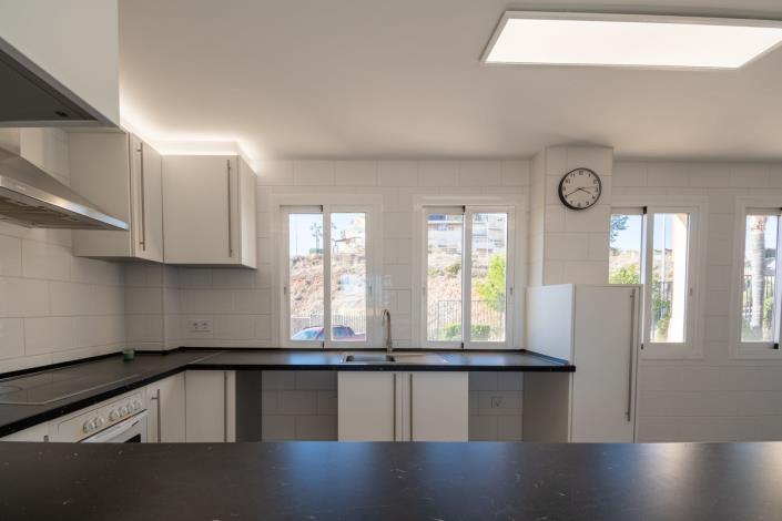 Image No.19-3 Bed Penthouse for sale