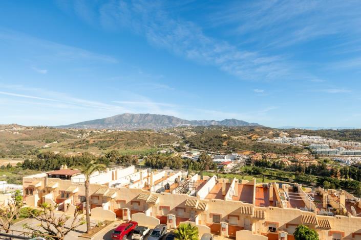 Image No.30-2 Bed Townhouse for sale