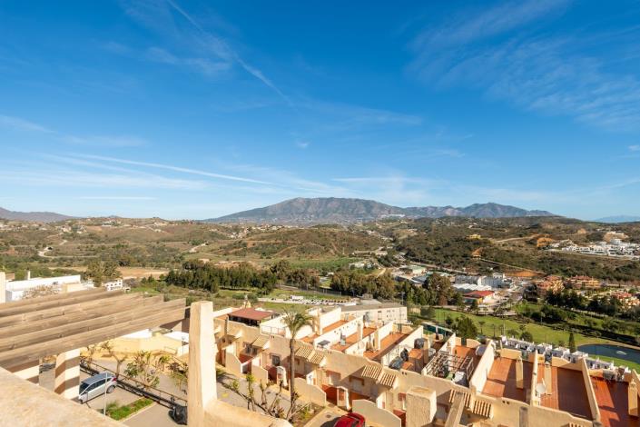 Image No.35-2 Bed Townhouse for sale