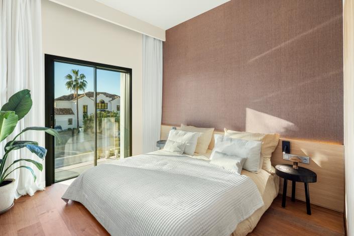 Image No.14-6 Bed Villa for sale