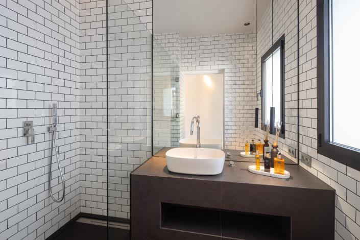 Image No.15-6 Bed Villa for sale